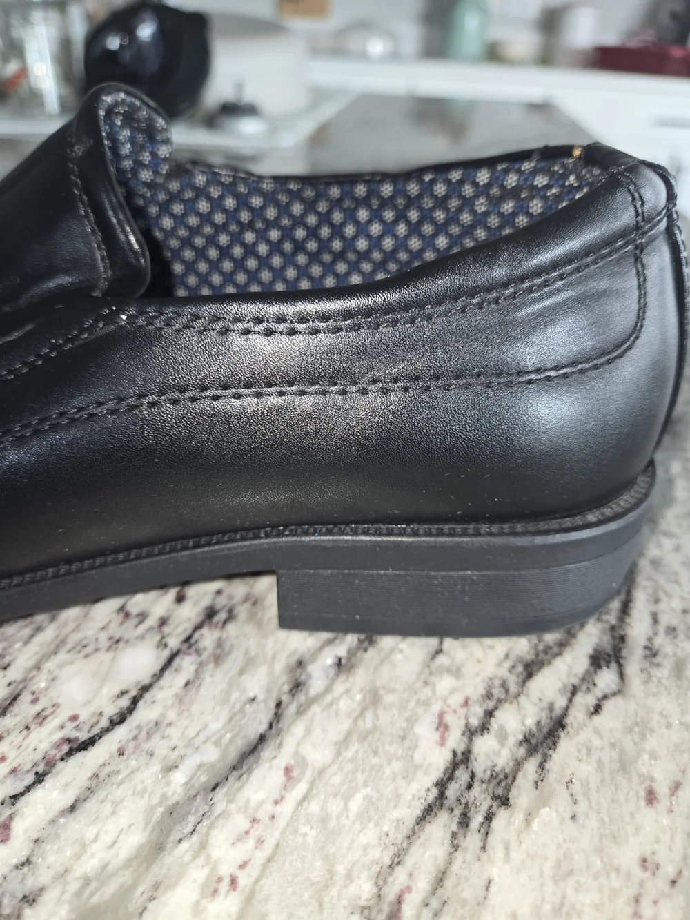 Perry Ellis smooth black